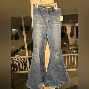 Free people float on flares